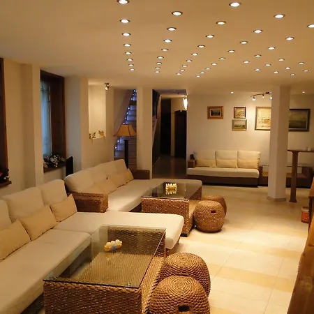 Guest house Chicho Tsane 3*